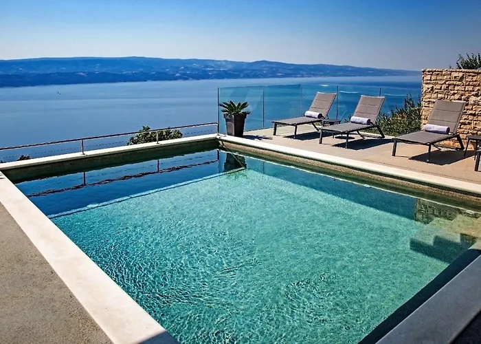 Villa Dispet, Sea View, Pool, Jacuzzi, Sauna, Cinema