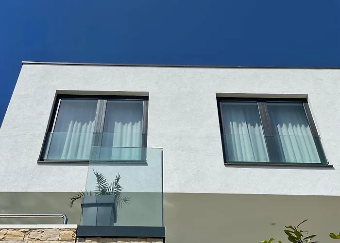 Villa Dispet, Sea View, Pool, Jacuzzi, Sauna, Cinema